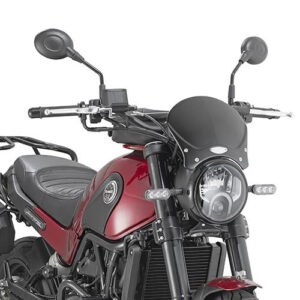 GIVI AL8704A — przykład mocowania szyby do Benelli Leoncino 500; oferta obejmuje mocowanie