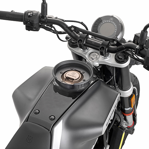 GIVI BF57 – MOCOWANIE TANKLOCK - HUSQVARNA SVARTPILEN 125-401 (21)
