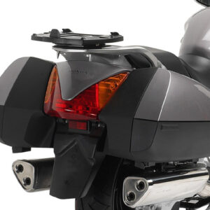GIVI E215 – STELAŻ KUFRA CENTRALNEGO Z PŁYTĄ MONOKEY - HONDA PAN EUROPEAN ST 1300 (02 > 14)
