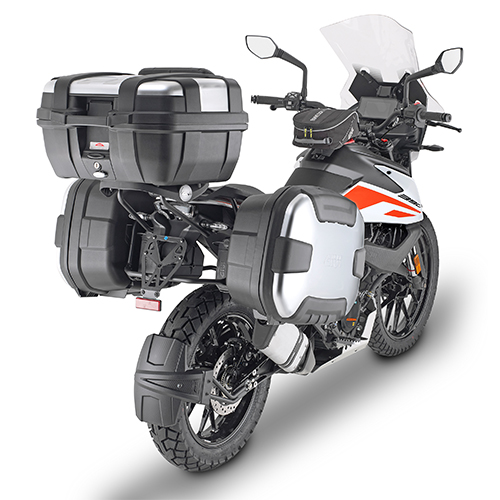 GIVI PL7711 — zdjęcie produktu lub ilustracja montażu; motocykl, kufry i pozostałe wyposażenie nie są częścią tego akcesorium